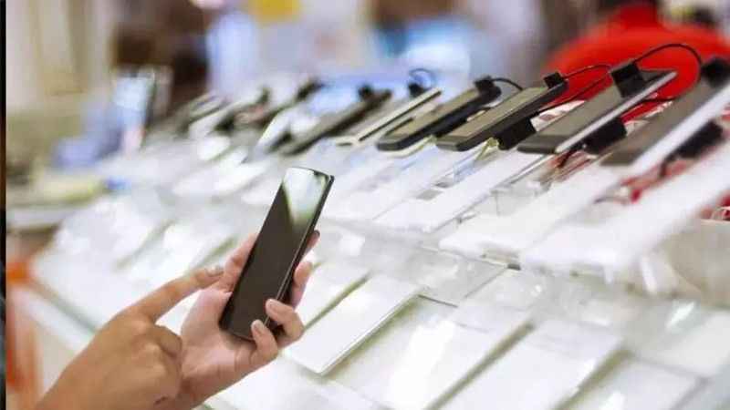 Yurt dışından getirilen telefonların harçları 20 bin TL